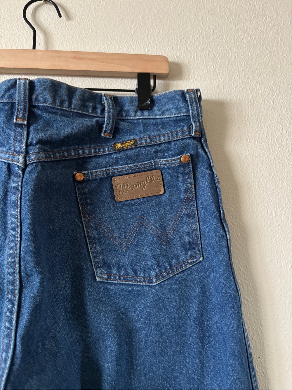 Vintage Made in USA Wrangler Cowboy Cut Mens Jeans Size 35